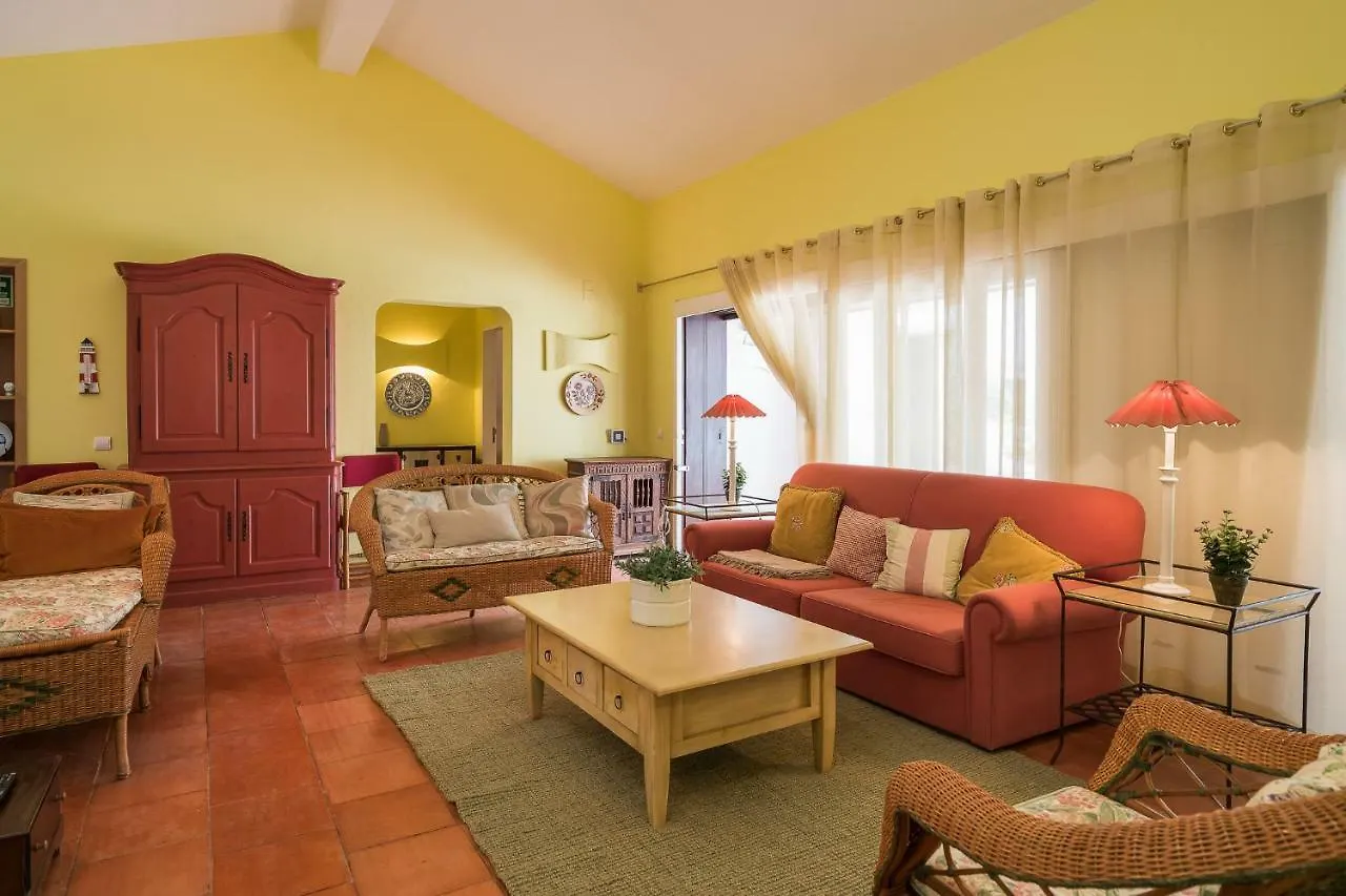 Bmyguest - Falesia Beach Villa Albufeira 0*,
